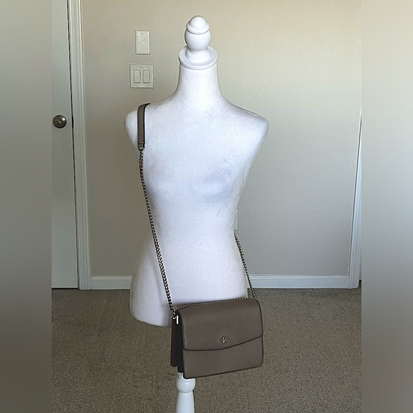 GUC Tory Burch Crossbody Bag with Dust Bag - Picture 3 of 16